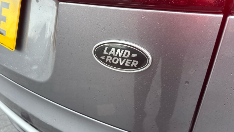 Land Rover Range Rover Velar 2.0 D240 R-Dynamic HSE 5dr Auto Diesel Estate